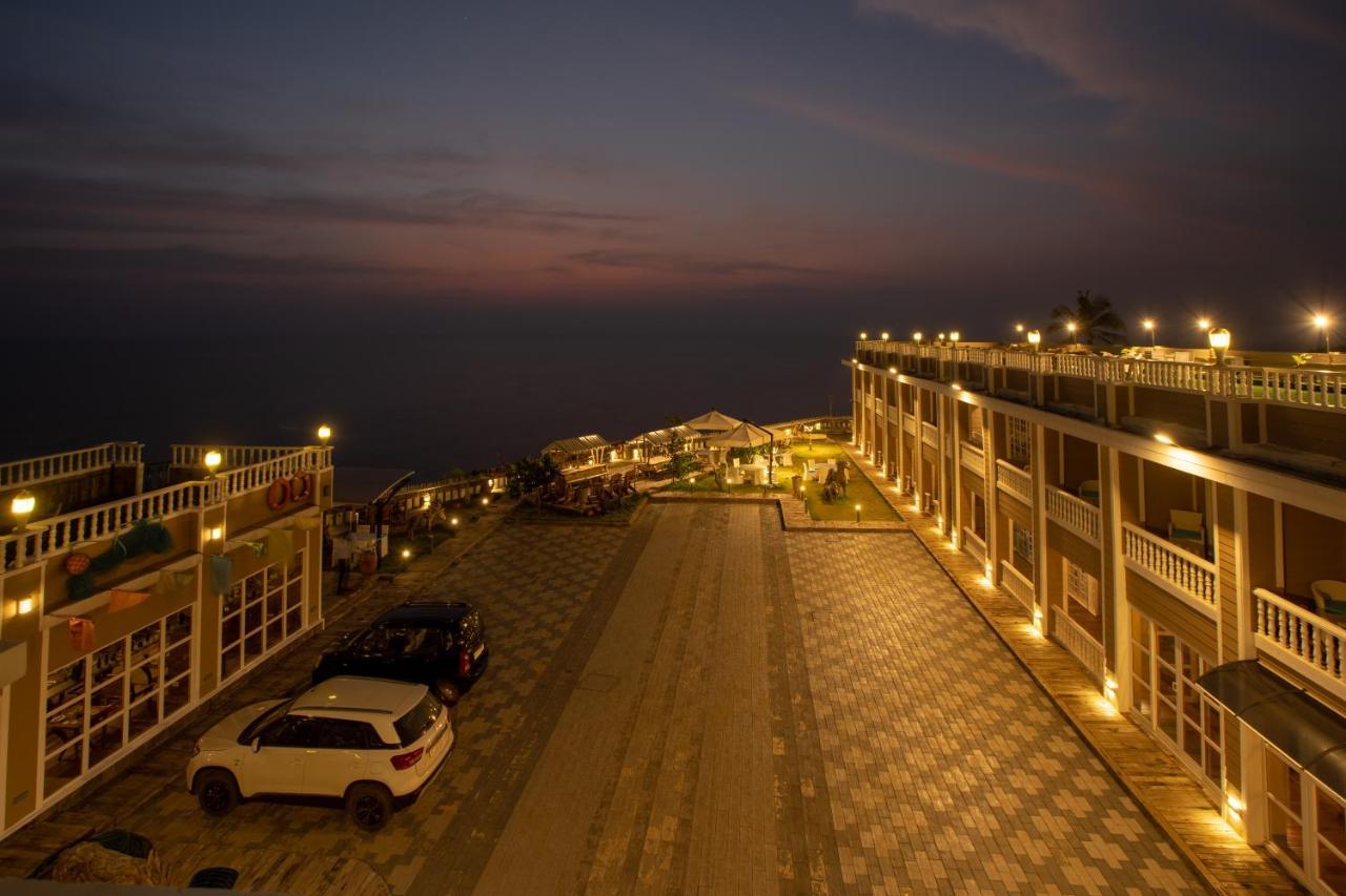 State Beach Resort And Spa Kannur Exterior photo