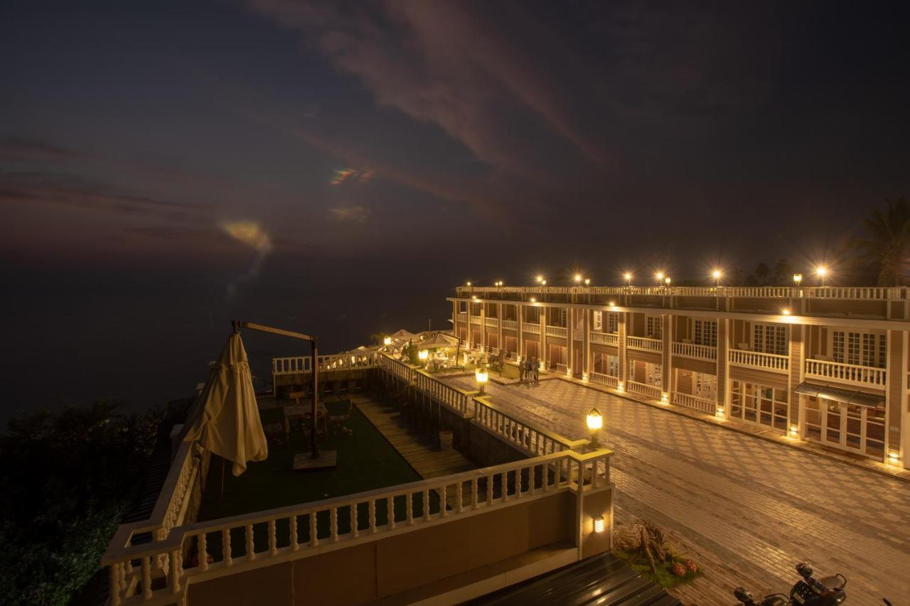 State Beach Resort And Spa Kannur Exterior photo