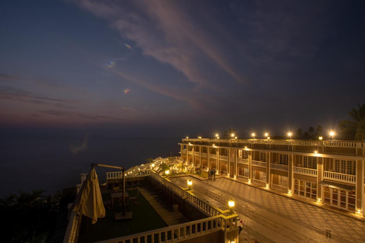 State Beach Resort And Spa Kannur Exterior photo