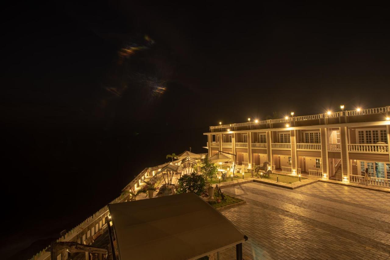 State Beach Resort And Spa Kannur Exterior photo