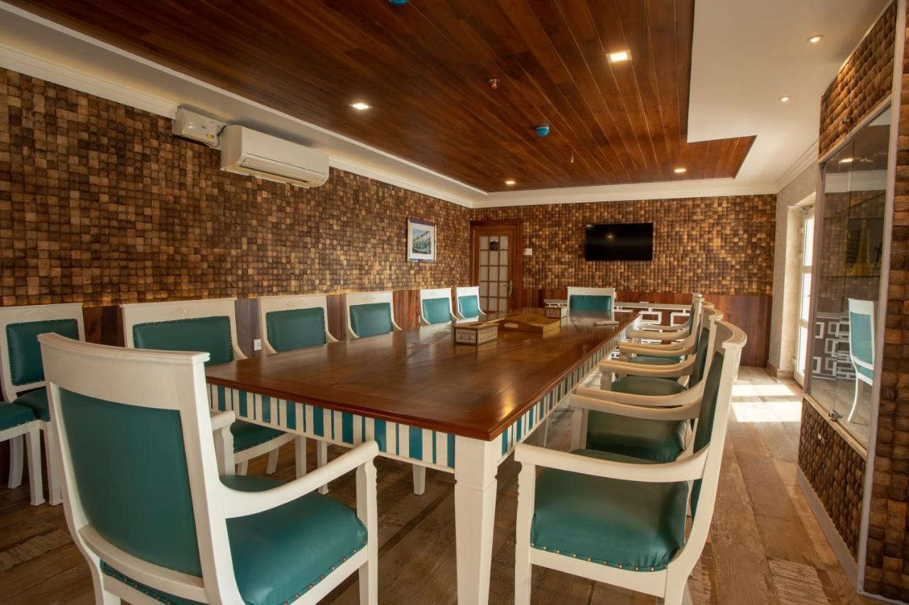 State Beach Resort And Spa Kannur Exterior photo